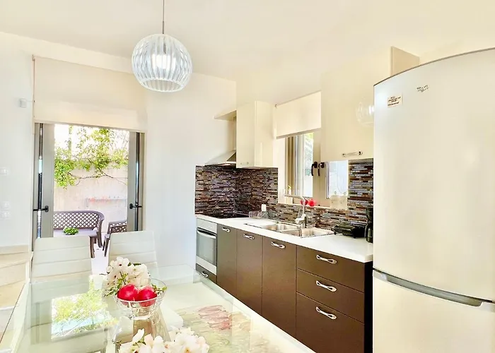 Villa Luxury San George With Private Pool By Dadovillas Nidhrion